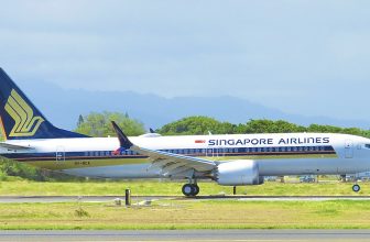 HNL RareBirds™: Singapore Airlines’ 9V-MCA