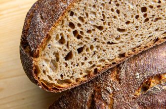 Holzofenroggenbrot