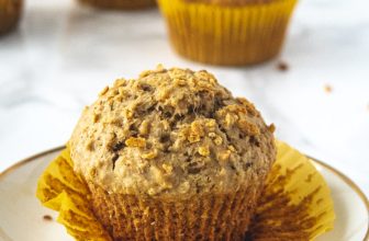 (Vegan) Crunchy Maple & Oats Muffins