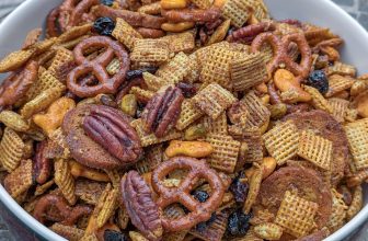 Sweet and Savory Party Mix
