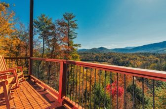 Top U.S. Hotels with Beautiful Fall Foliage Views