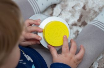 Child-Resistant Cannabis Packaging Guide | Sana Packaging