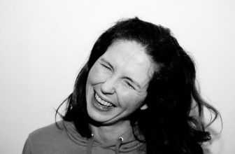 Author Brenna Jeanneret on Girls Who Dare to Ride- plus a GIVEAWAY! « Lydia Lukidis