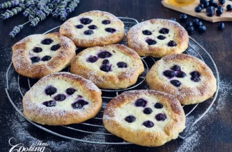 Cottage Cheese Blueberry Buns – Easy, Quick, No Yeast and No Refined Sugar