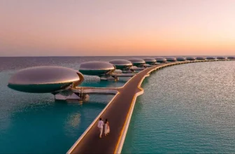 Saudi Arabia’s Sheybarah Resort: Mirror-Like Water Villas, Desert Villas and Red Sea Views