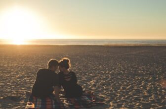 Why Do Long Distance Relationships Fail and Can You Make Them Last?