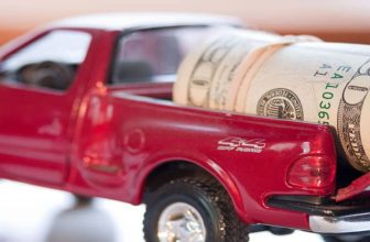 14 Ways to Make Money With a Truck and Trailer (Up to $150/Hour)