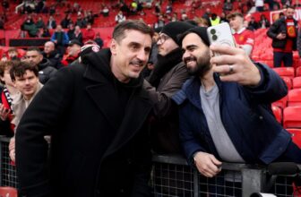 Gary Neville makes Premier League prediction for Everton vs Man Utd
