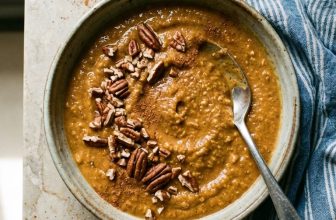Pumpkin Smoothie Bowl Recipe: Thick, Spoonable, Vegan