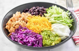 Taco Bell Cantina Chicken Bowl (Easy Copycat Recipe)