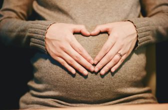 Pregnancy Brain: What Changes, What Helps, and What to Expect