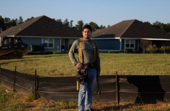 Federal judge orders halt to warrantless construction site raids
