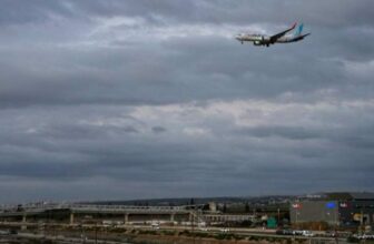 Axe-wielding FlyDubai co-pilot had been flagged over extremism concerns