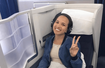Last-Minute FREE Upgrade on Your Flight (Easy Step-by-Step!)