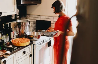 Entertaining in a Small Space with Claire of Livia — 600sqftandababy