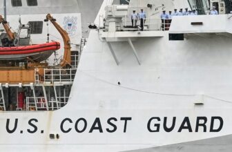 Coast Guard searching for plane with 6 aboard that lost contact on a trip from Bermuda to Boston