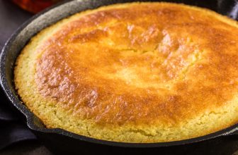 Old-Fashioned Skillet Cornbread – Graceful Little Honey Bee