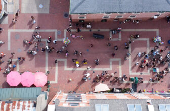 Walking Salem’s Essex Street Pedestrian Mall with Kids
