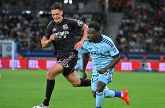 Moses Simon salary at Paris FC, net worth and family explained