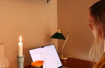 7 Passive Income Ideas for Introverts (No Face, No Camera Required)