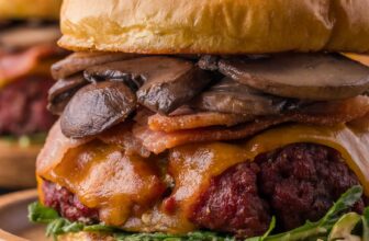 Steakhouse Burger with Mushrooms and Cheddar (Two Ways) 🍔
