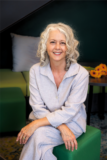 The 4 Core Beliefs That Lead to Art Business Success (216)