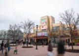 Ultimate Guide to Advertising in Shopping Malls + Pricing