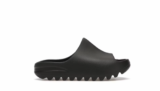 Yeezy Slide Kids Onyx UK11K/EU29 Brand New and in hand ready to ship!