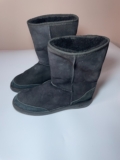 UGG Men’s Classic Short Black Boots UK Size 11 Suede Pure Wool