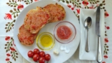 Catalan Tomato Bread (Pa amb Tomàquet)