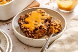 Chocolate Banana Baked Oatmeal (With Peanut Butter)