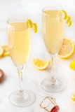 Classic French 75 Cocktail Recipe