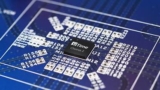 Programmable clock generator supports PCIe Gen7 timing
