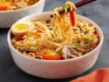 Slow Cooker Chicken and Vegetables Ramen