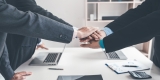 Specialized vs Generalist Outsourcing Providers: Which is Better?