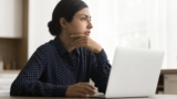 How to write effective AI website builder prompts