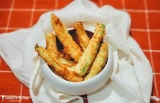 Zucchini parmesan sticks for babies (From 10 months)